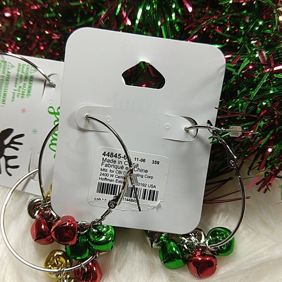 Claire's Christmas Jingle Bell Hoop Earrings - Picture 5 of 5